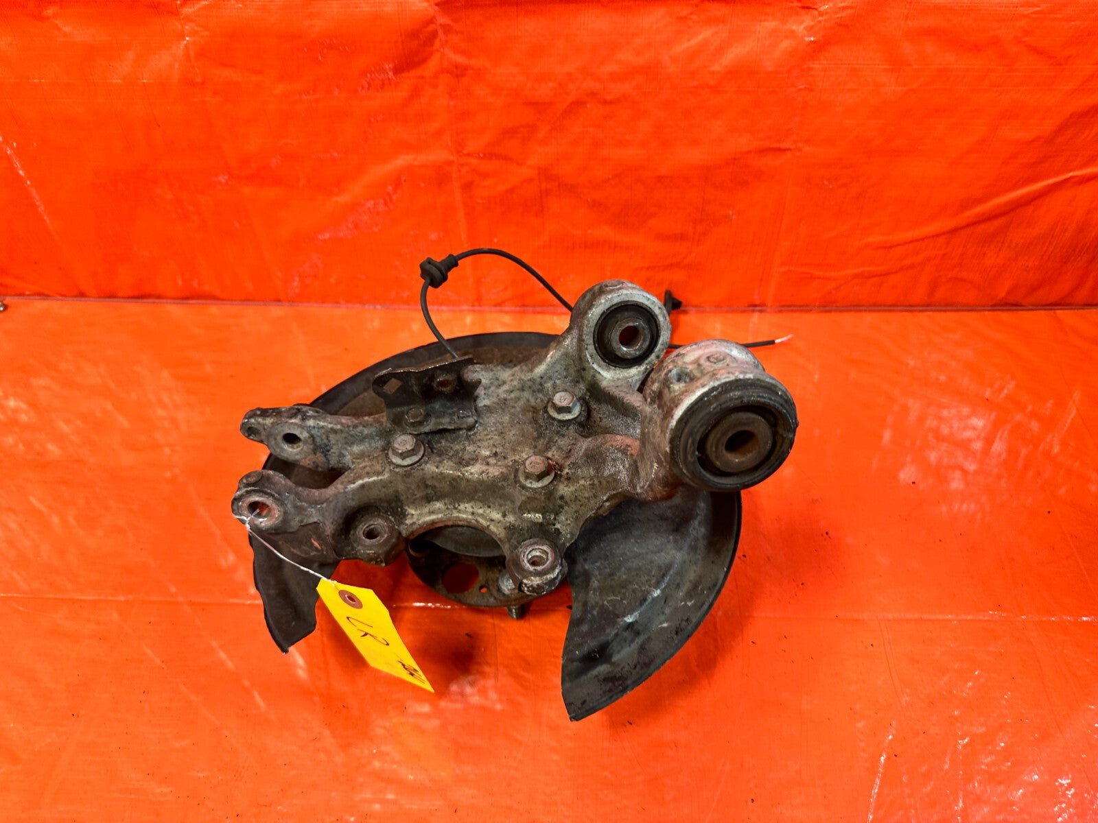 06 11 HONDA CIVIC SI   DRIVER LEFT REAR   SPINDLE KNUCKLE HUB   OEM #2647