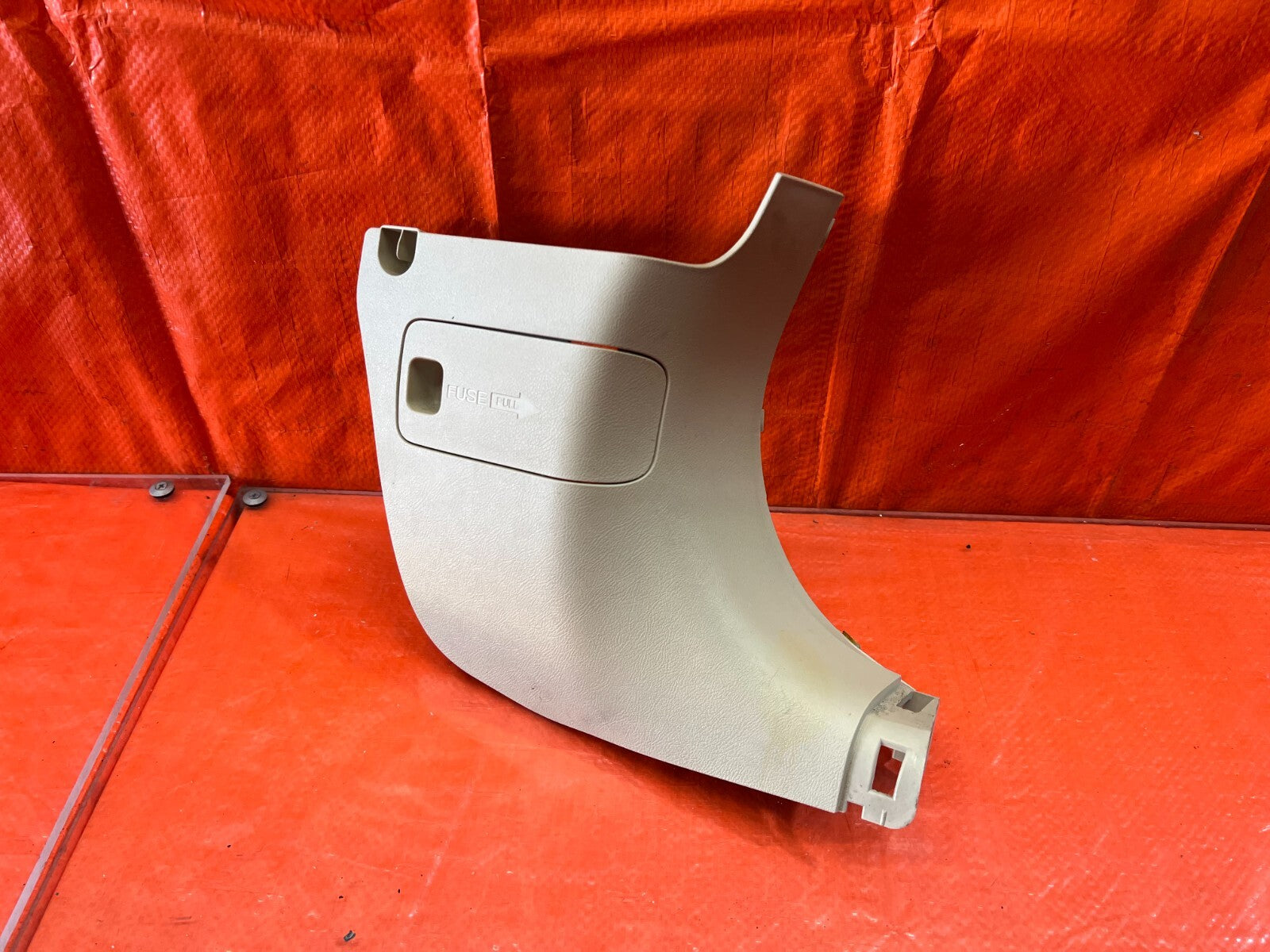 09 14 ACURA TSX   KICK PANEL   PASSENGER RIGHT SIDE   IVORY COLOR   OEM #1580