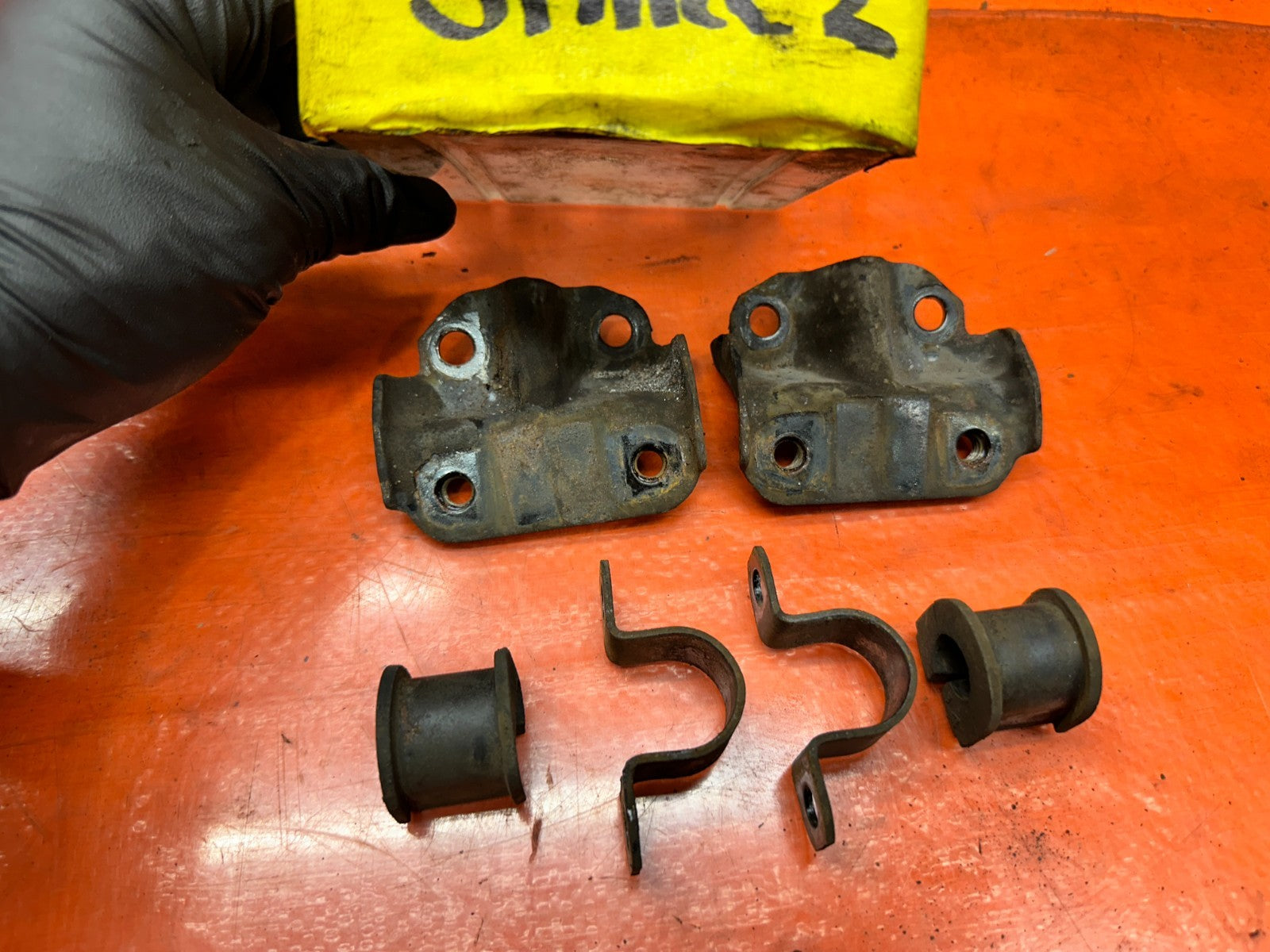 94-01 ACURA INTEGRA REAR SWAY STABILIZER BAR MOUNT BRACKETS PAIR OEM #3408