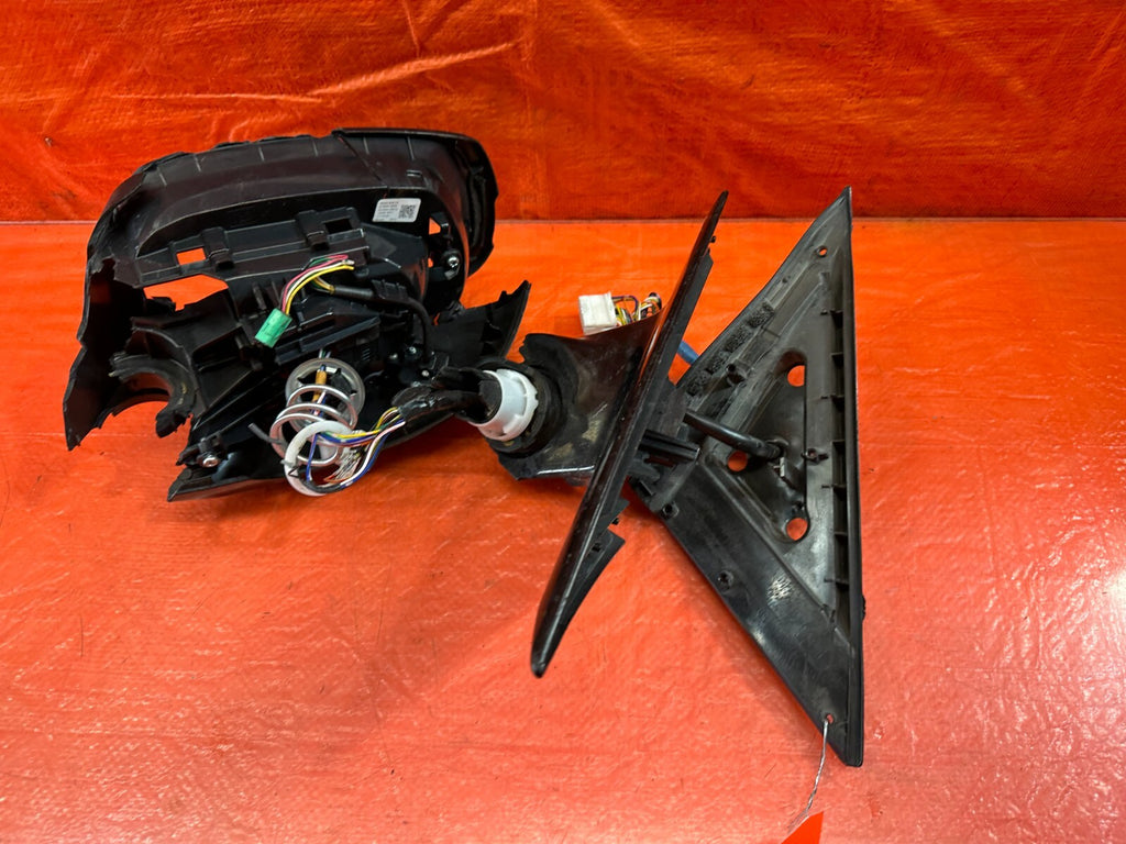 16 18 INFINITI Q50 DRIVER LEFT SIDE VIEW MIRROR   W/ CAMERA & AUTO DIM   2424