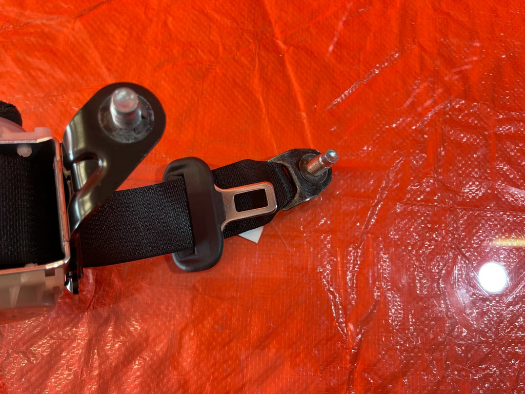 D16 20 HONDA CIVIC 2D COUPE   EX LX SI TOURING   RIGHT REAR SEAT BELT   OEM OE6