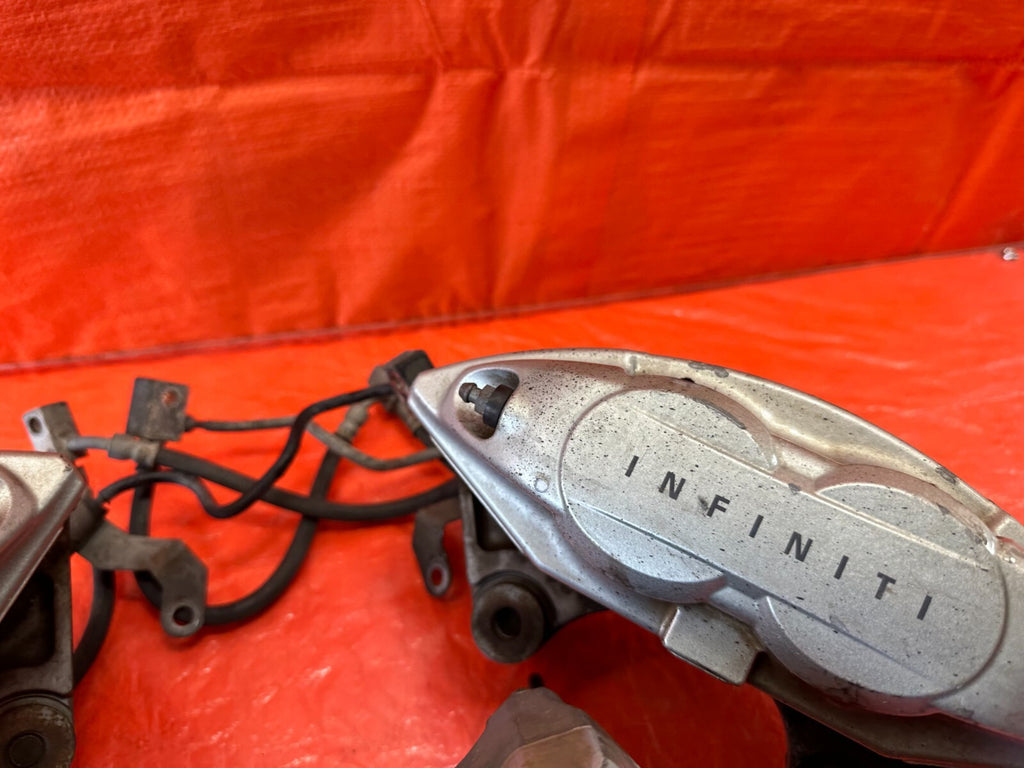 08 15 INFINITI G37 & Q60 SPORT   AKEBONO   BRAKE CALIPERS LEFT & RIGHT   OEM 18816