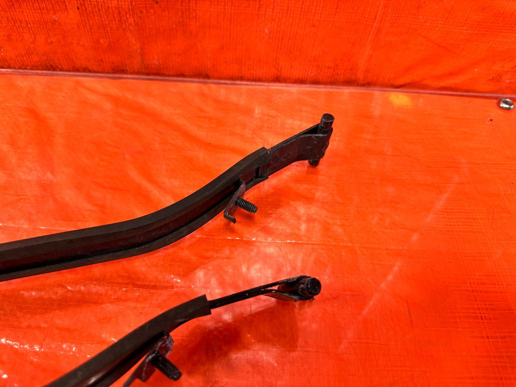 08 15 INFINITI G37 COUPE GAS GASOLINE FUEL TANK MOUNTING STRAPS BAND SET OEM 2785