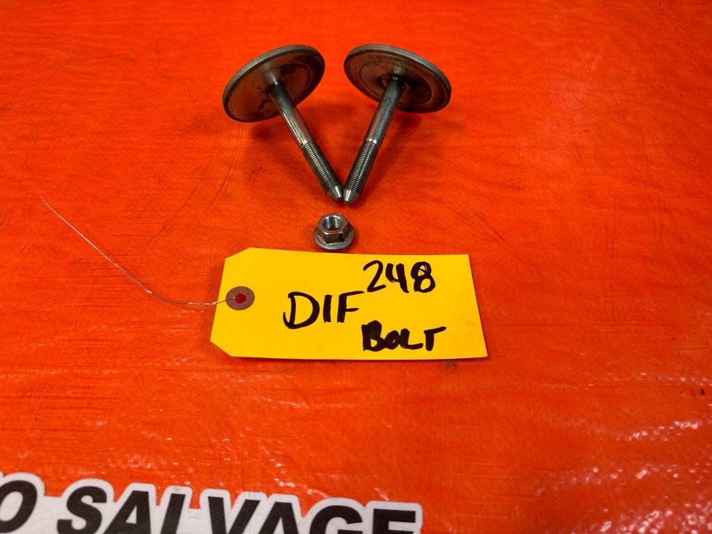 08 15 INFINITI G37 & Q60 2D COUPE   REAR DIFFERENTIAL COLLAR MOUNTING BOLTS 2484