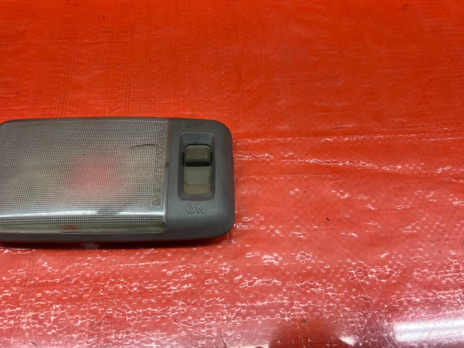 94 01 ACURA INTEGRA SEDAN   REAR   DOME MAP READING LIGHT LAMP   GRAY   OEM3