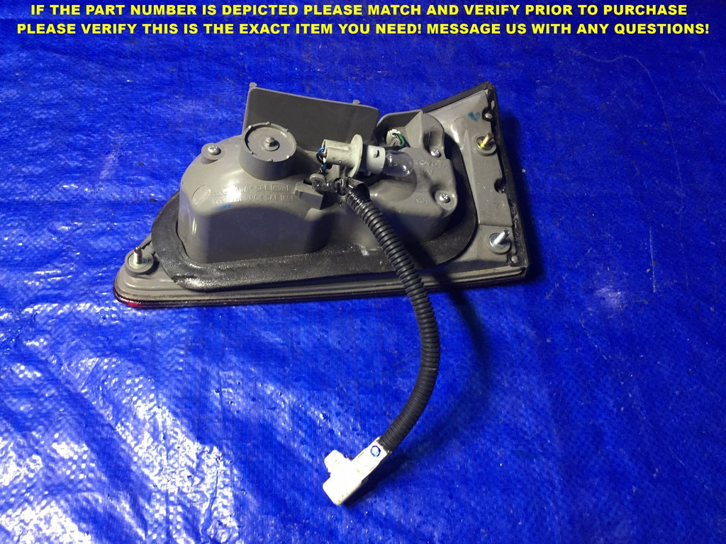 OEM 2006 2007 2008 06 07 08 LEXUS IS250 IS350 DRIVER LEFT INNER TAIL LIGHT L LH4