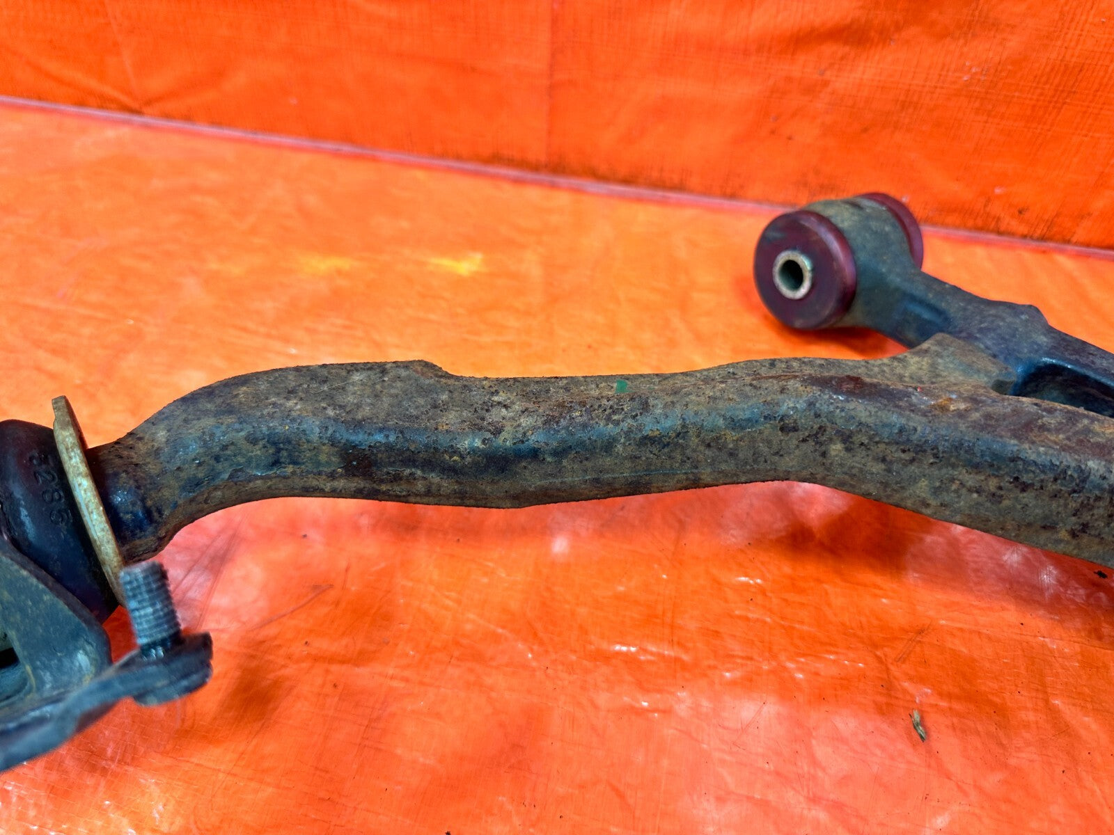 94 01 ACURA INTEGRA   LEFT AND RIGHT FRONT POLYURETHANE LOWER CONTROL ARMS #27418