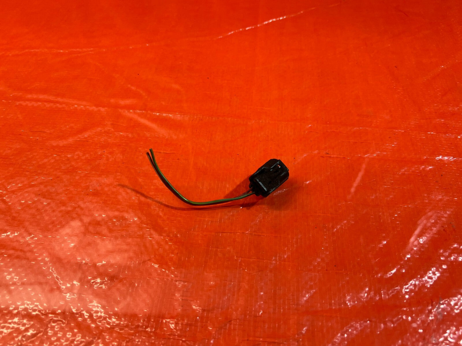 02 04 RSX TYPE S K20A2 ENGINE HARNESS PLUG CUT PIG TAIL CONNECTOR   2 WIRE 93 80