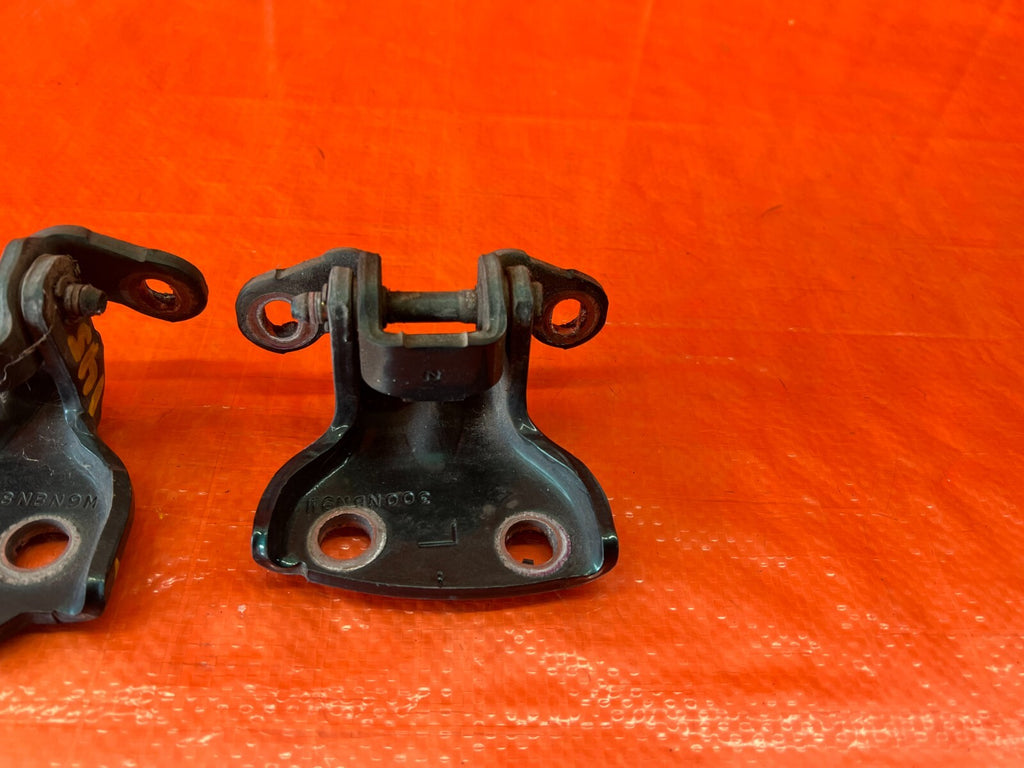 92 00 HONDA CIVIC SEDAN   DRIVER LEFT REAR   DOOR HINGE SET UPPER LOWER OEM #1454