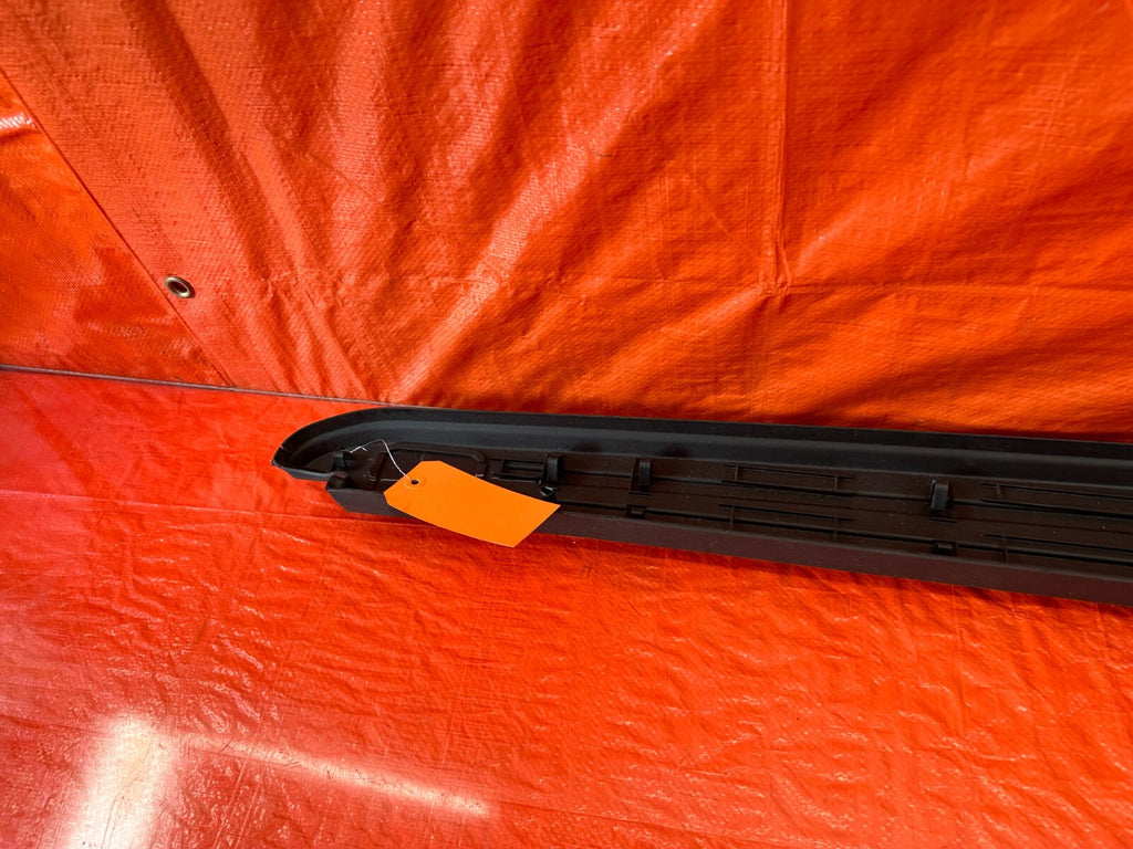 15 20 FORD F 150   PASSENGER RIGHT SIDE REAR BED RAIL CAP FL34 8429140 ADW   OEM10