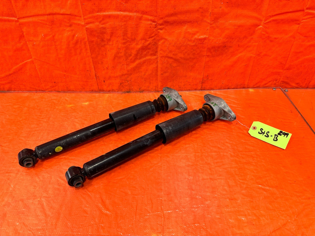 13 16 HYUNDAI GENESIS COUPE 3.8L   SPORT MODEL W/ BREMBO   REAR SHOCKS OEM 2990