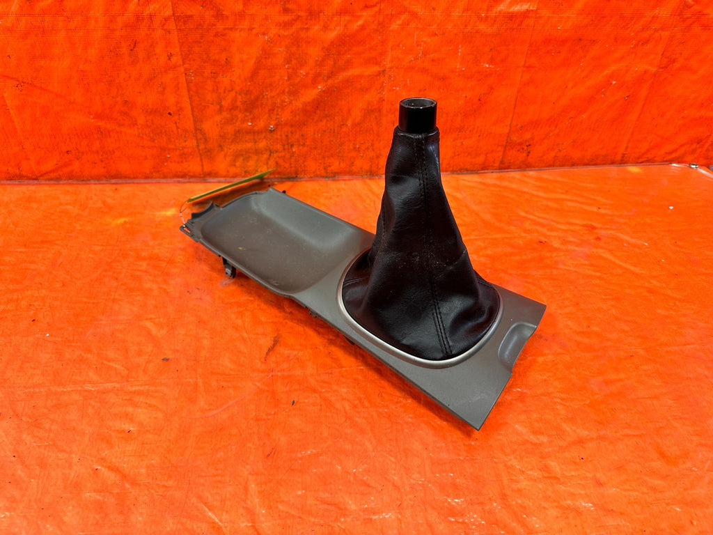 02-06 ACURA RSX - MANUAL STICK SHIFT - CENTER SHIFTER CONSOLE W/ BOOT OEM #3151