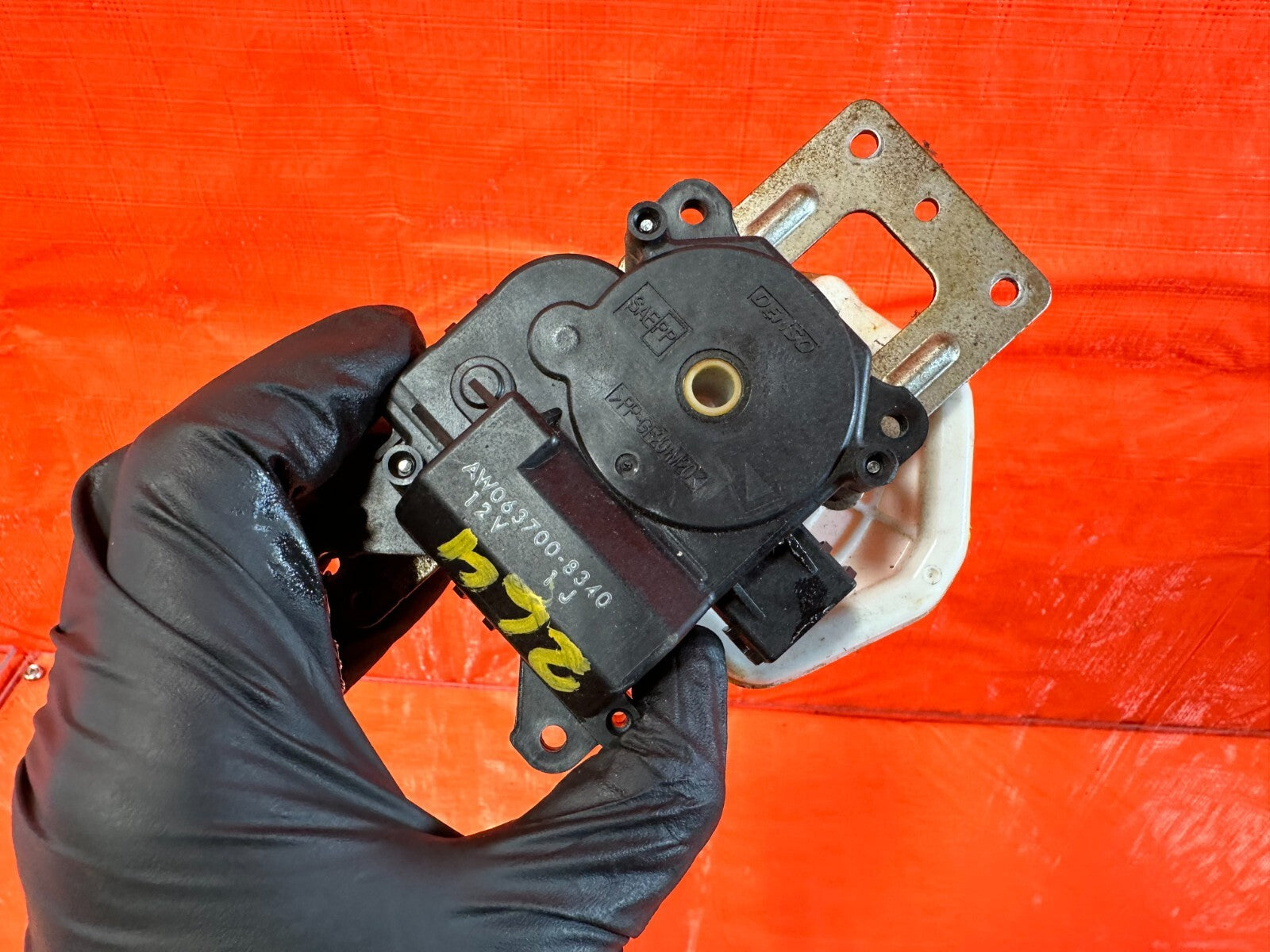 06 11 HONDA CIVIC   AC MOTOR   PART # AW063700 8340   OEM FACTORY #2641