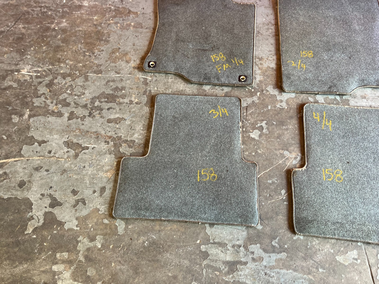 09 14 ACURA TSX   FLOOR MAT SET   IVORY COLOR   LEFT RIGHT FRONT REAR   OEM #15819