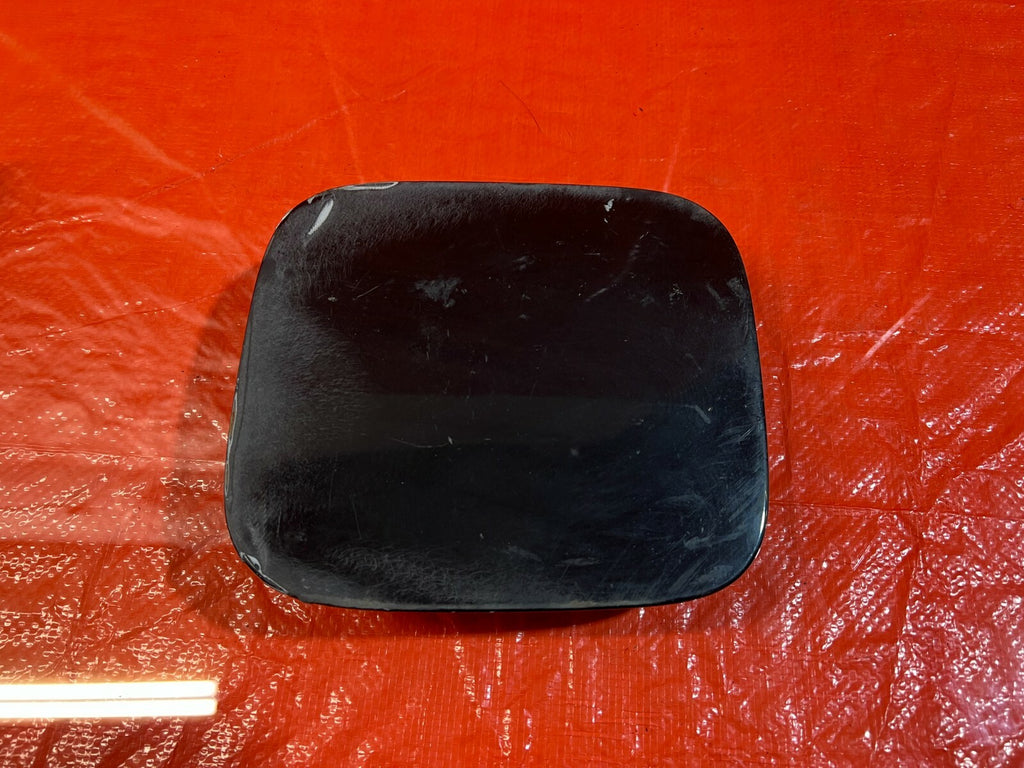 02 06 ACURA RSX BASE & TYPE S   GAS FUEL LID COVER   BLACK   OEM FACTORY #910