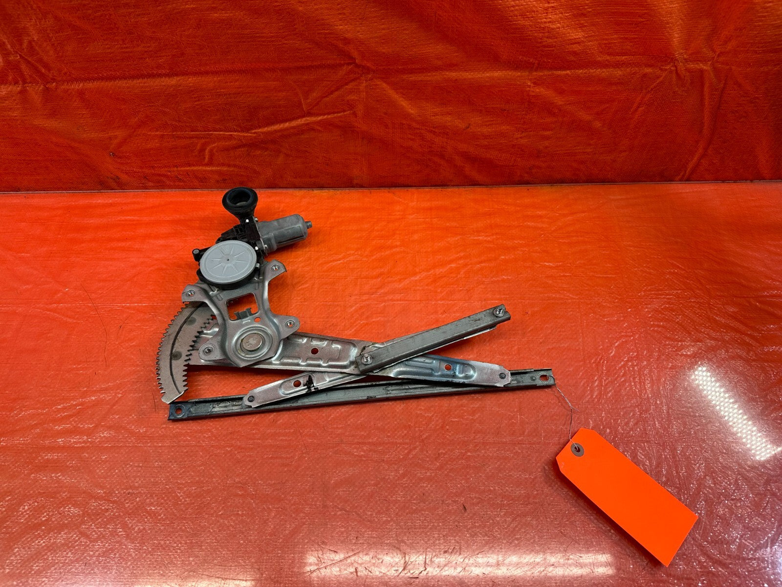 14 20 INFINITI Q50   PASSENGER RIGHT REAR   WINDOW REGULATOR W/ MOTOR   OEM #2420