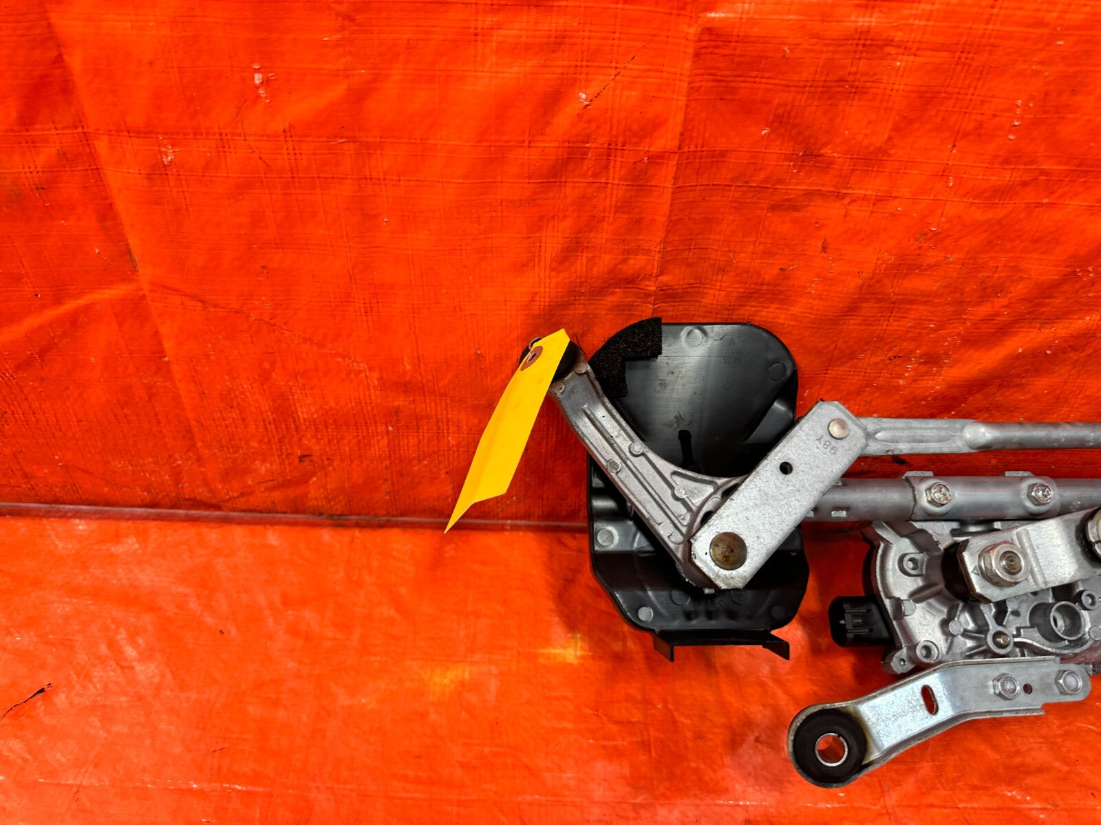 14 20 INFINITI Q50 Q60   WINDSHIELD WIPER MOTOR W/ LINKAGE   OEM FACTORY 2968