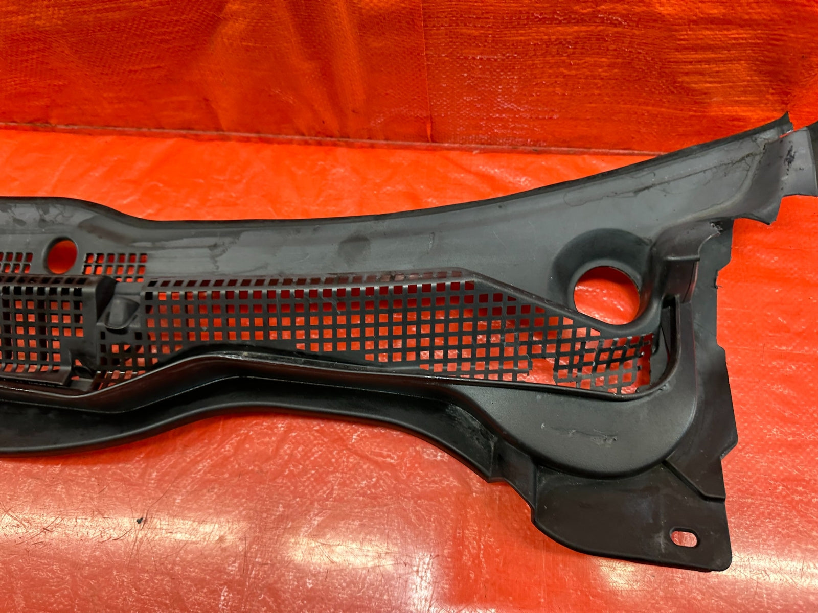 04 05 ACURA TSX   WINDSHIELD WIPER COWL   DRIVER LEFT SIDE   OEM FACTORY #2056