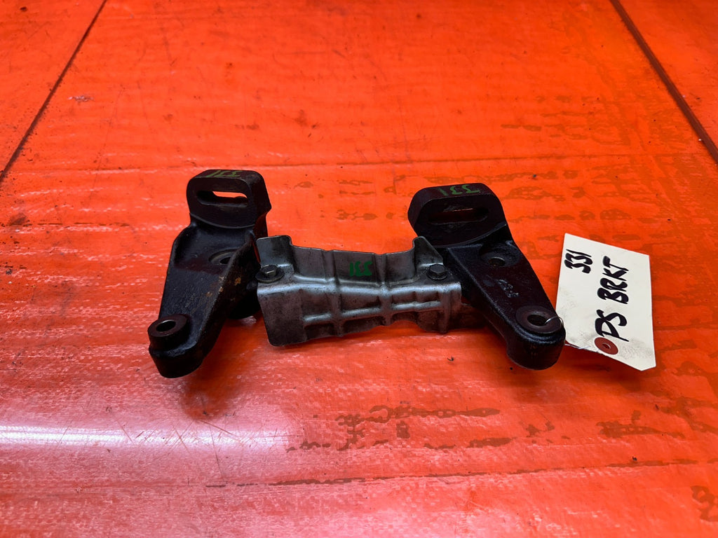 98 01 ACURA INTEGRA B18B1 POWER STEERING PUMP BRACKET HEAT SHIELD OEM #3314