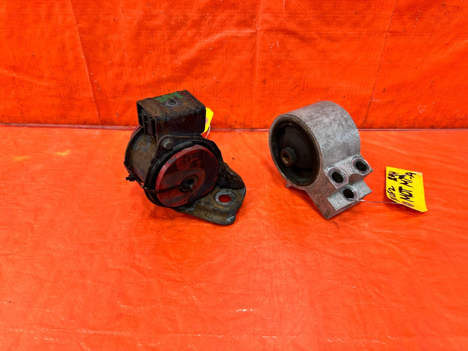 93 97 HONDA DEL SOL   5 SPEED MANUAL ONLY   LEFT & RIGHT ENGINE MOUNTS   OEM 2943
