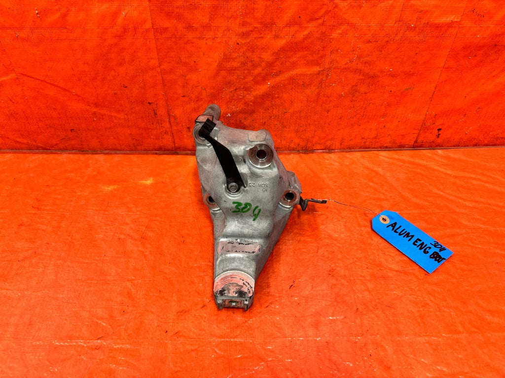 04 08 ACURA TSX   FRONT ALUMINUM ENGINE MOUNTING BRACKET   OEM #3040