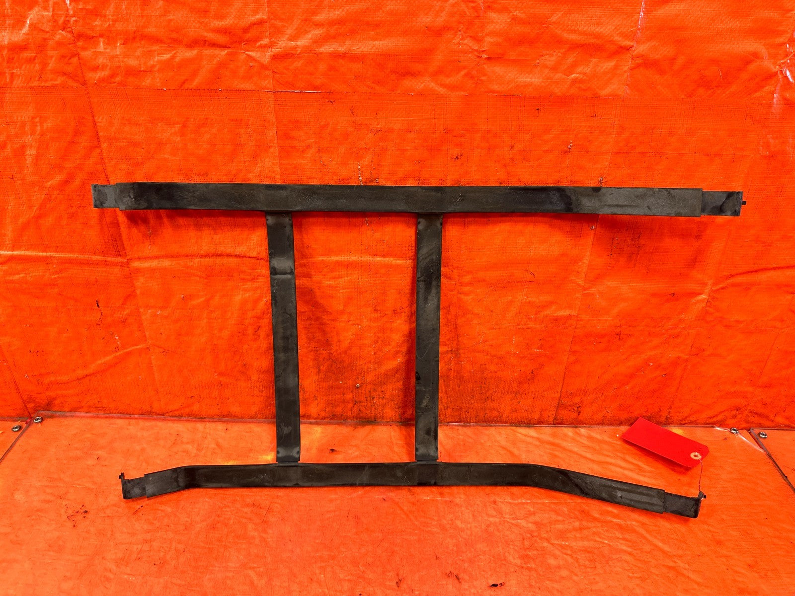 02 04 ACURA RSX   GAS GASOLINE FUEL TANK MOUNTING STRAPS BAND SET   OEM 3151