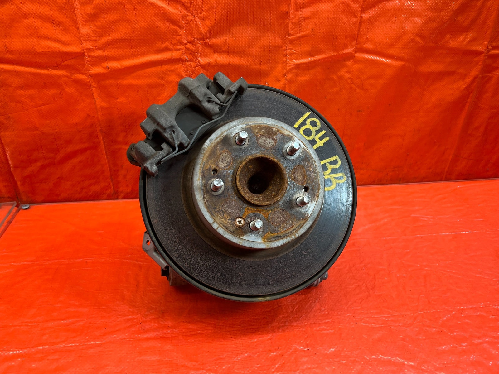 18 21 HONDA ACCORD RIGHT REAR SPINDLE KNUCKLE HUB W/ ELECTRONIC CALIPER OEM #1840