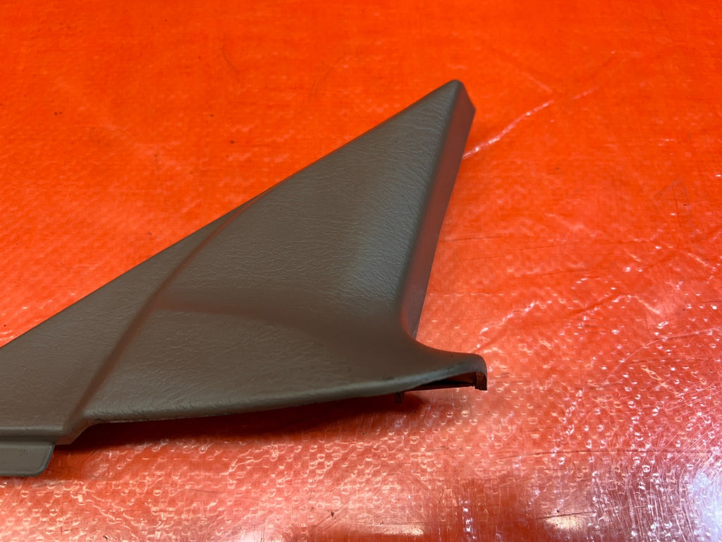 99 02 HONDA ACCORD EX SEDAN   INTERIOR MIRROR TRIM COVER PLASTIC   RIGHT   TAN6