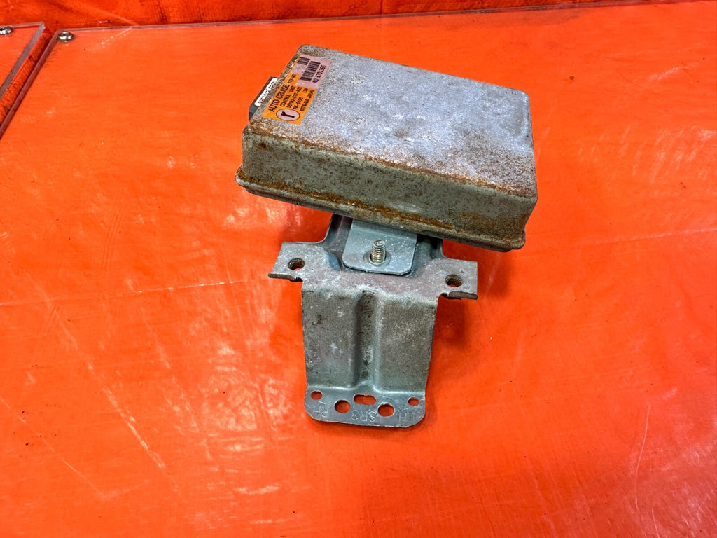 94 01 ACURA INTEGRA   GSR    CRUISE CONTROL COMPUTER MODULE BRAIN   OEM 2744