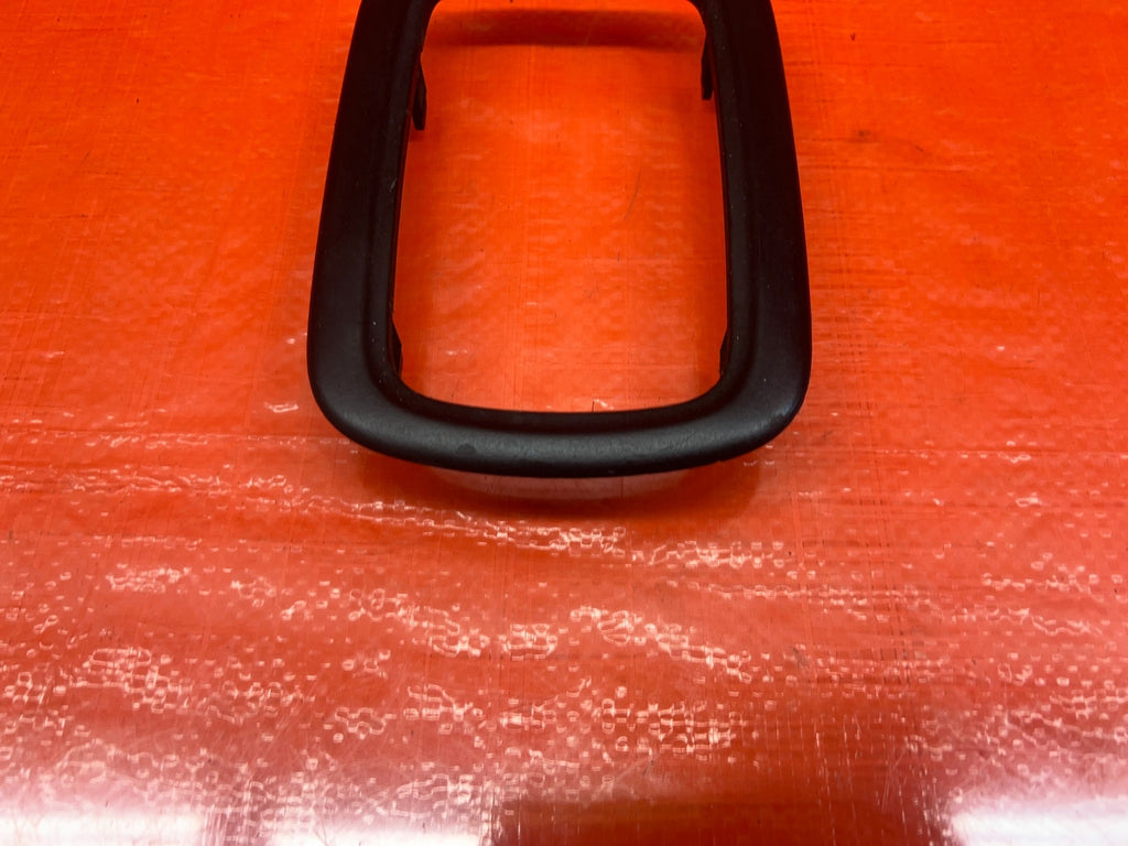 01 02 HONDA ACCORD SEDAN CENTER CONSOLE SHIFTER BEZEL TRIM SURROUND PLASTIC #1674