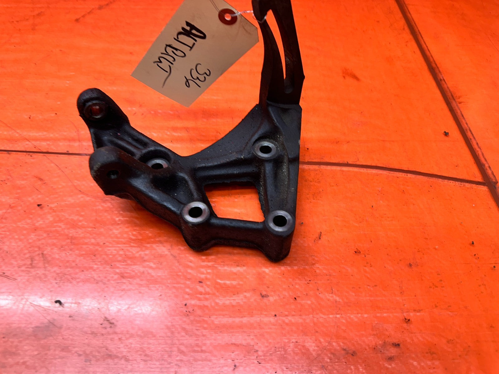 97 01 HONDA PRELUDE 2.2L ENGINE ALTERNATOR MOUNTING MOUNT BRACKET OEM #3364
