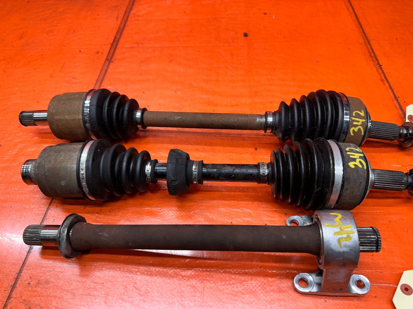 04-05 ACURA TSX 4D 2.4L K24A2 FRONT CV AXLES HALF SHAFTS INTERMEDIATE SHAFT #34210