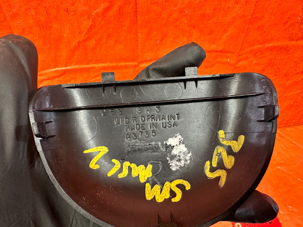 90 91 HONDA CIVIC HATCH PASSENGER RIGHT REAR SHOCK ABSORBER CAP COVER OEM 3257
