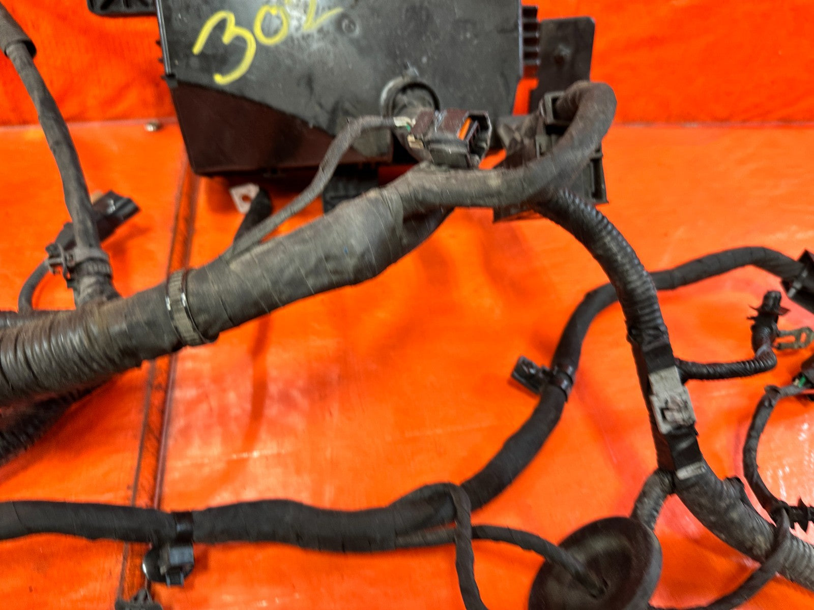2013 13  HYUNDAI GENESIS COUPE R SPED ENGINE BAY UNDER THE HOOD HARNESS FUSE BOX10