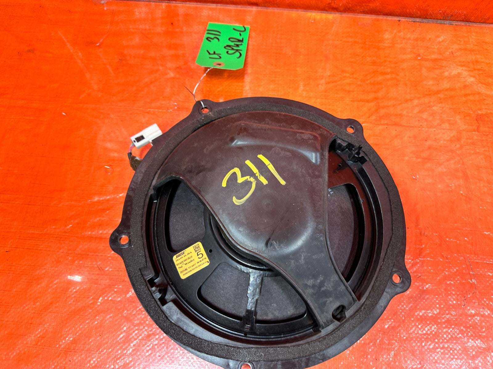 08 15 INFINITI G37 COUPE & CONVERTIBLE   LEFT FRONT   BOSE SPEAKER   OEM 3114