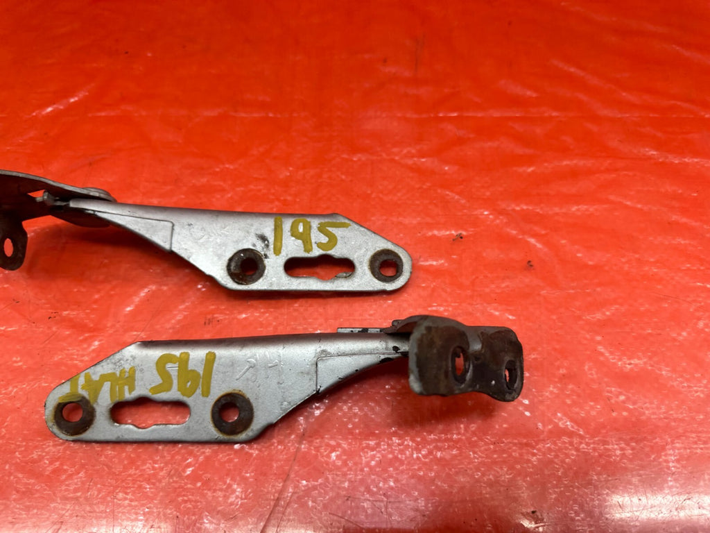 96 00 HONDA CIVIC   HOOD HINGE SET   DRIVER LEFT PASEENGER RIGHT   OEM   #1954