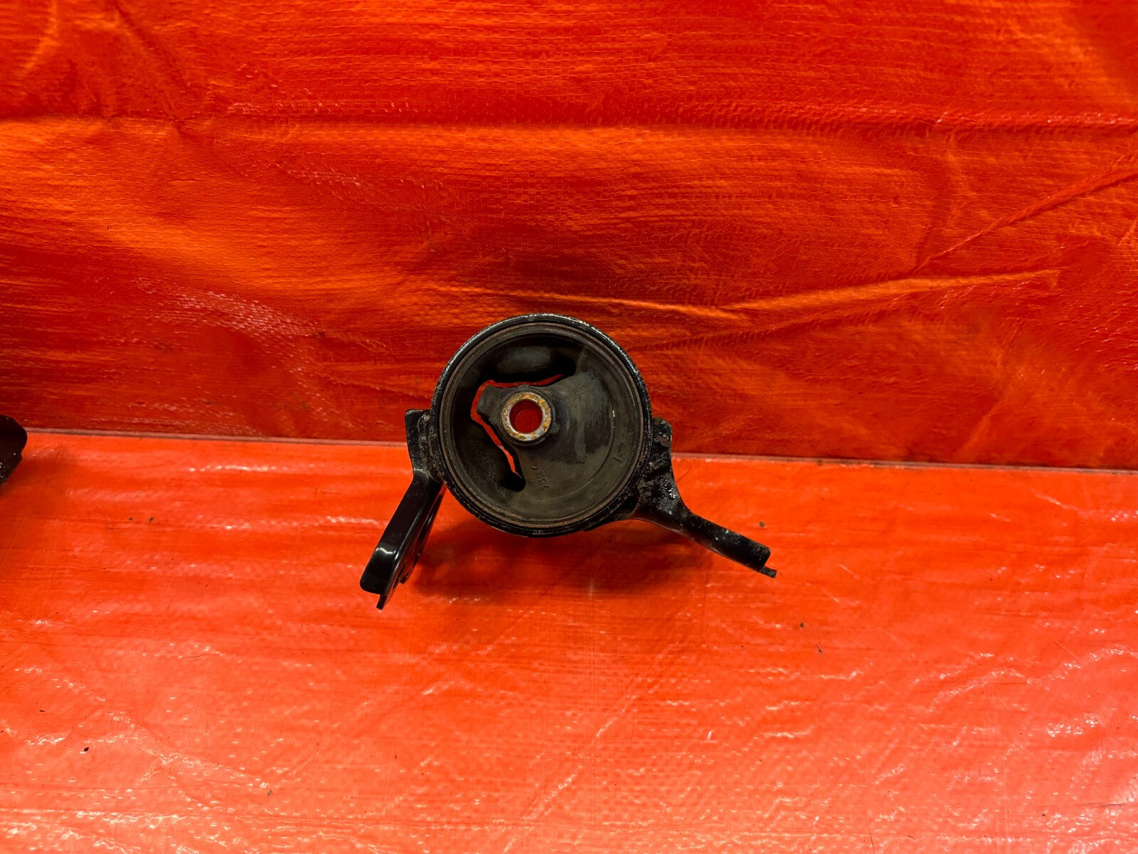 08 15 LANCER EVOLUTION X EVO 10 MR   AUTOMATIC   RIGHT FRONT MOTOR MOUNT OEM 2170