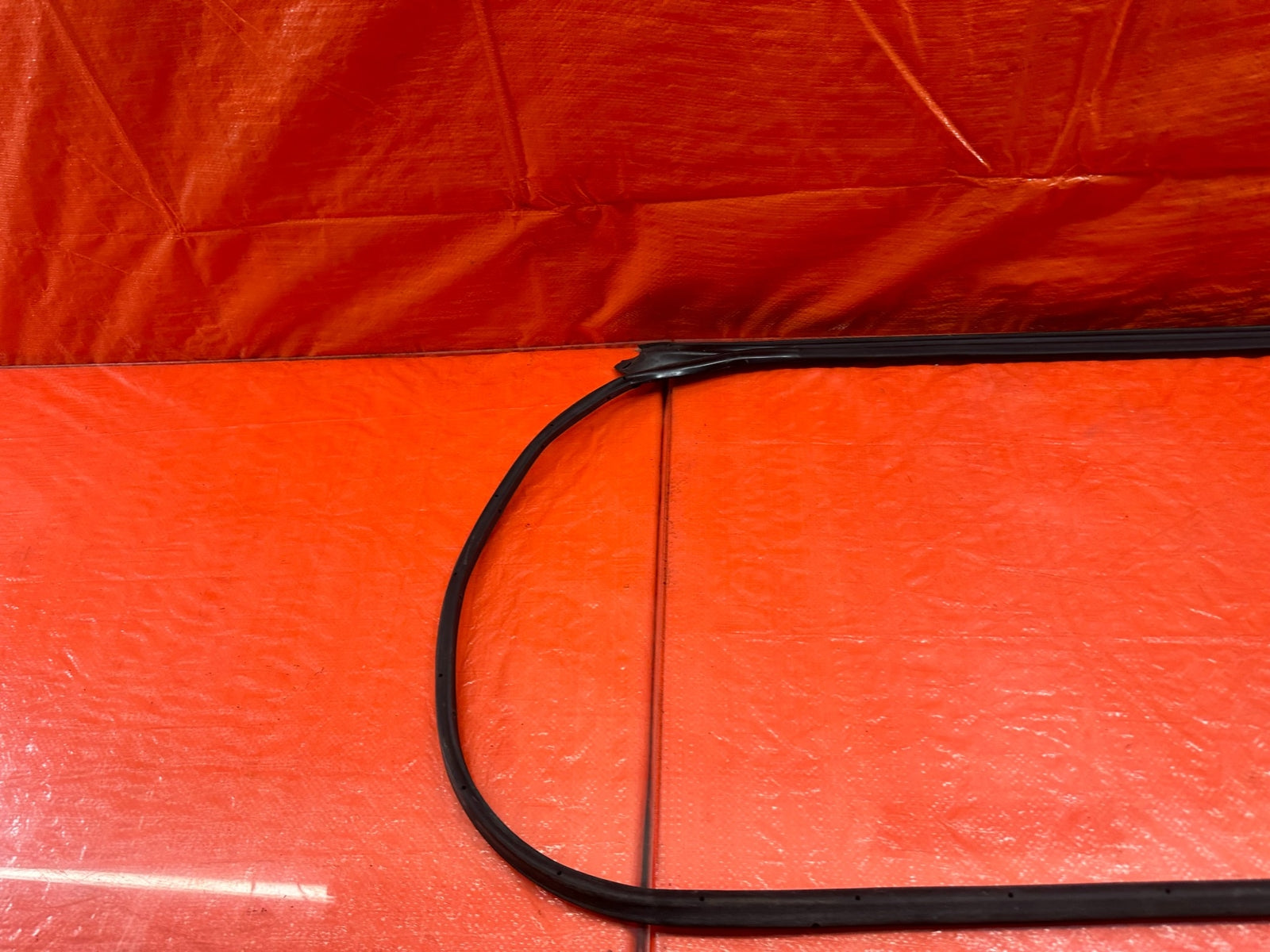 04 08 ACURA TSX   PASSENGER RIGHT FRONT   WEATHER STRIP TRIM SEAL GASKET OEM 19610