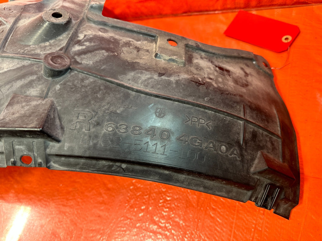 14 24 INFINITI Q50   PASSENGER  RIGHT FRONT FENDER LINER REAR PORTION   OEM 3131