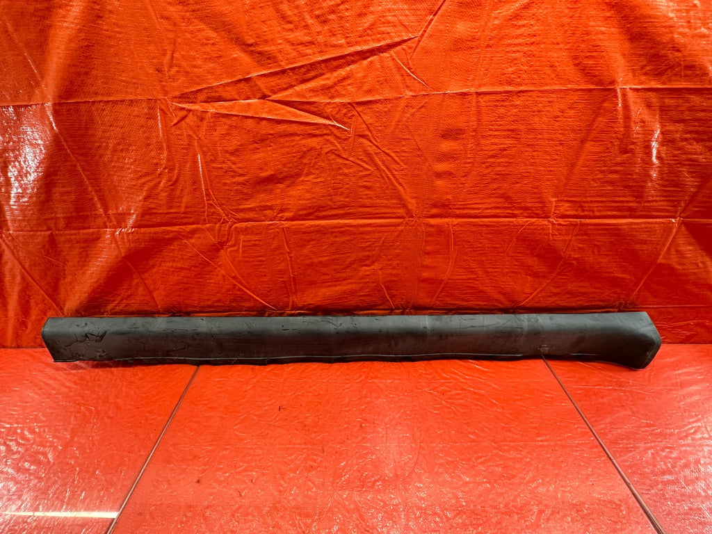 95 98 HONDA ODYSSEY   SIDE SKIRT ROCKER MOLDING TRIM   LEFT SIDE   OEM #1930