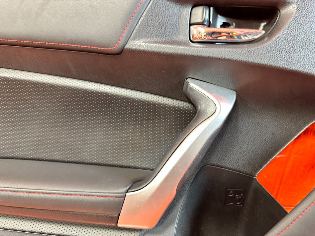 13 20 SUBARU BRZ   DRIVER LEFT   DOOR PANEL / DOOR CARD / DOOR LINING   OEM 2923