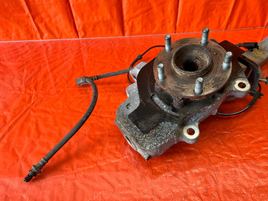 09 12 INFINITI FX50 FX35   PASSENGER RIGHT FRONT SPINDLE KNUCKLE HUB   OEM #1165