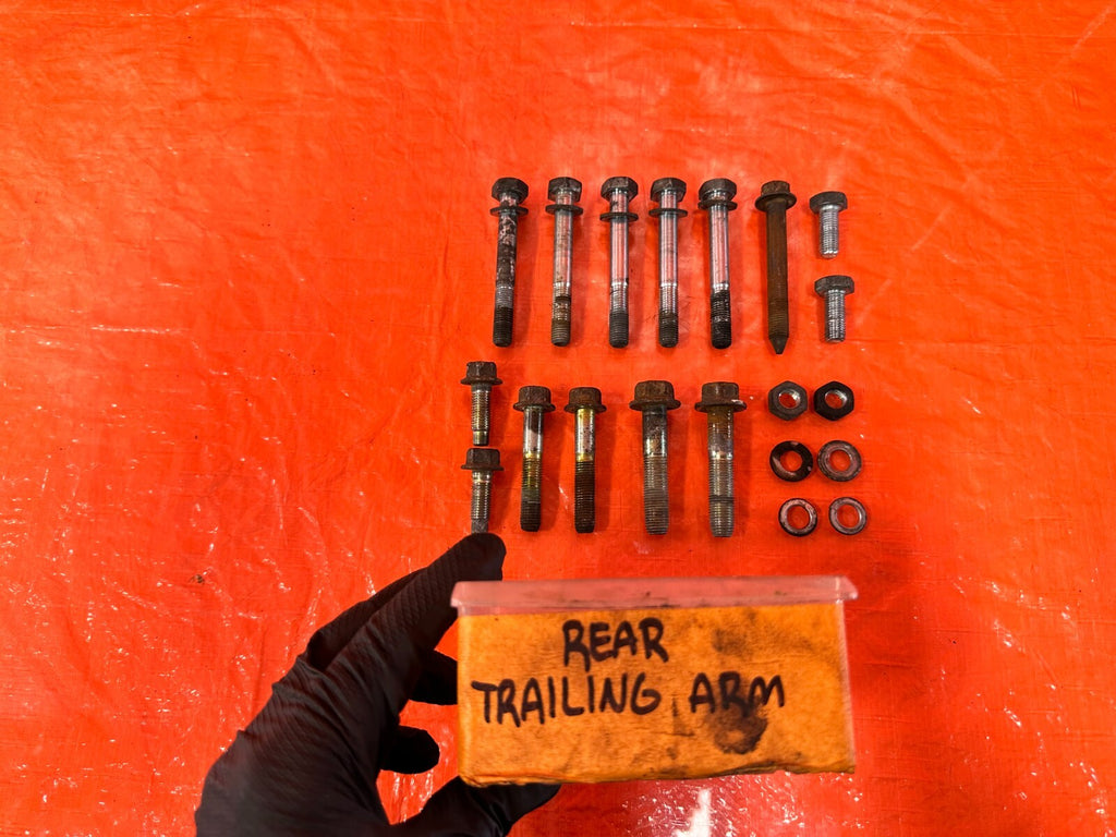 94 01 ACURA INTEGRA   TRAILING ARM TO CHASSIS BOLTS HARDWARE   OEM #2810