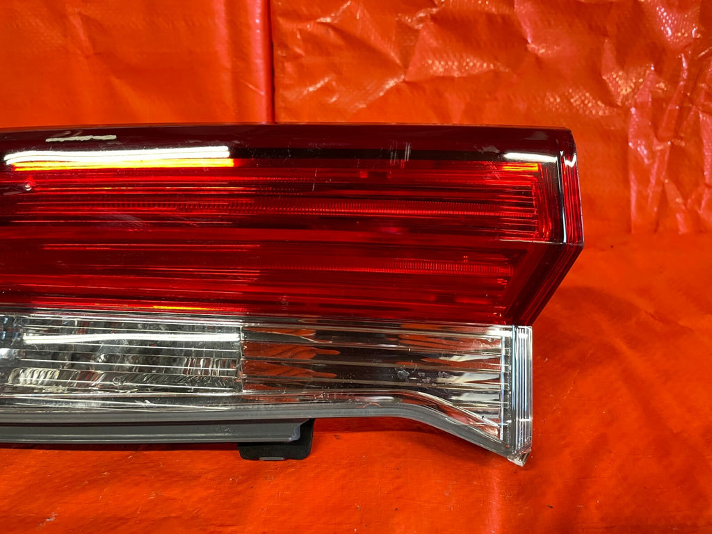 17 19 HONDA CR V CRV   DRIVER LEFT TAIL LIGHT LAMP LED   OEM OE FACTORY   CHIP!!4