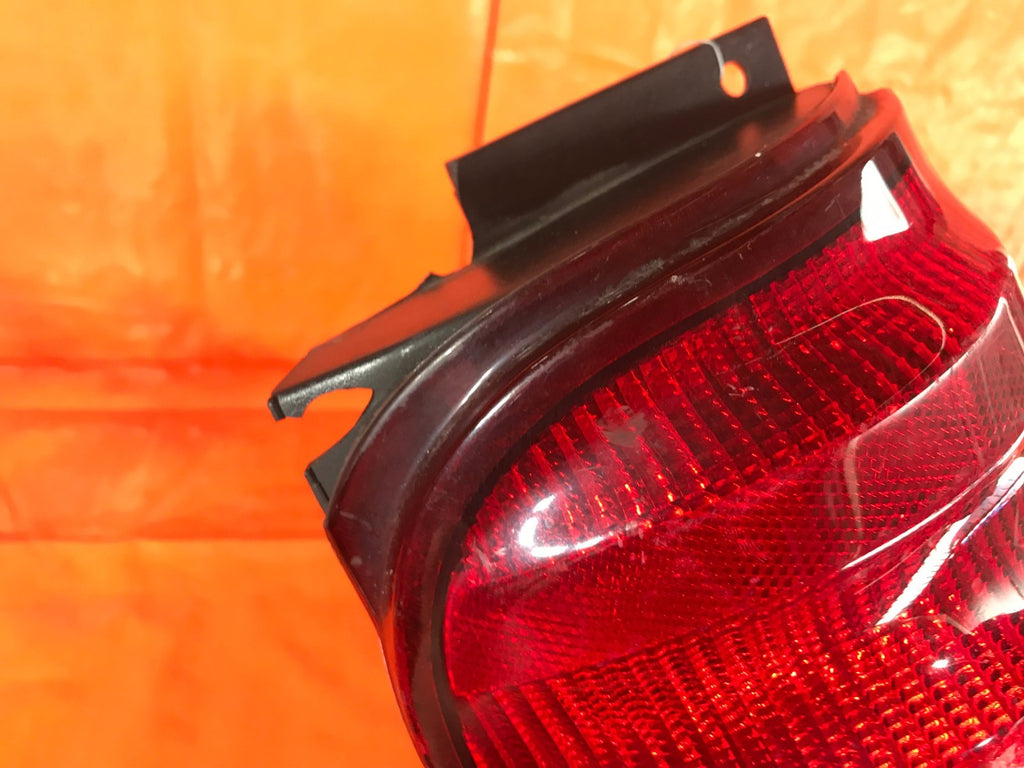 OEM 2001 01 FORD EXPLORER 2 DOOR PASSENGER RIGHT TAIL LIGHT LAMP 1L2X 138504 D4