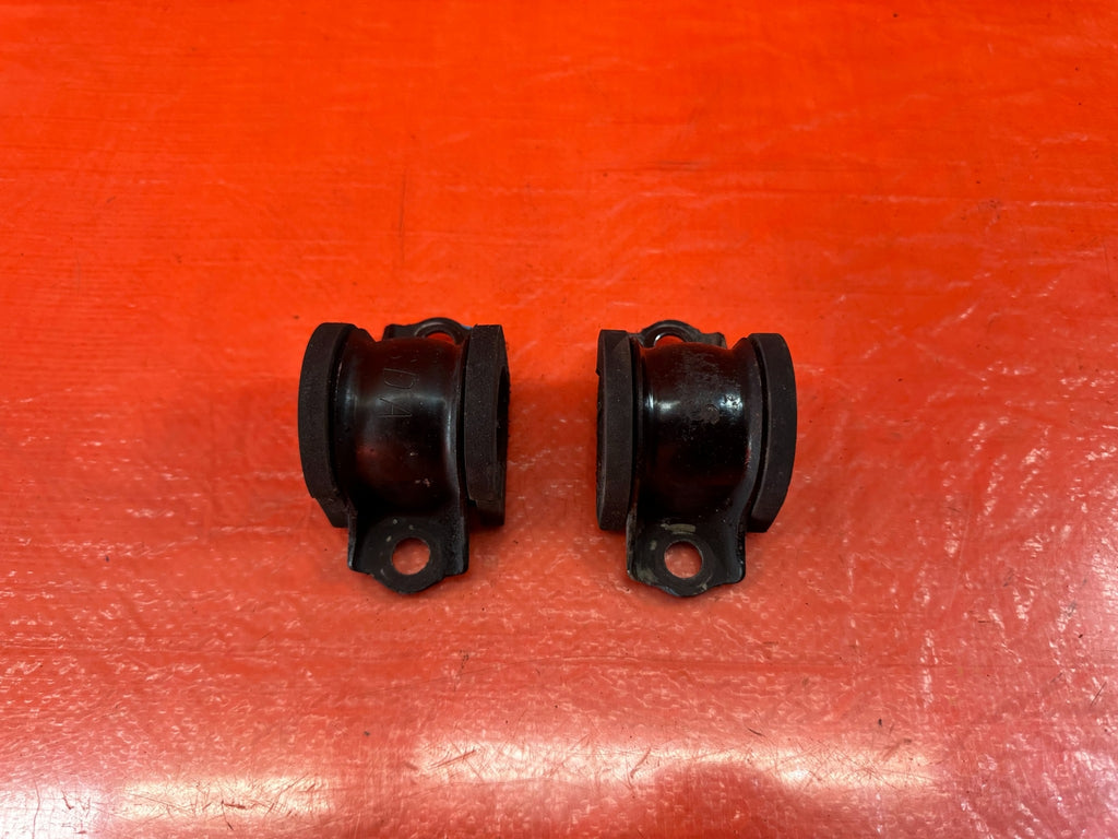 04 08 ACURA TSX   FRONT SWAY BAR BUSHINGS AND BRACKETS   OEM FACTORY #1966