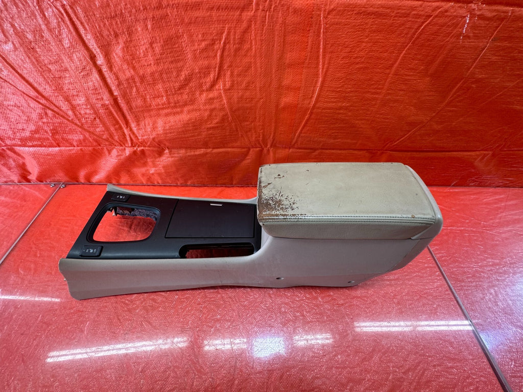 04 08 ACURA TSX   ARM REST / CENTER CONSOLE STORAGE COMPARTMENT BIN TAN OEM #1963