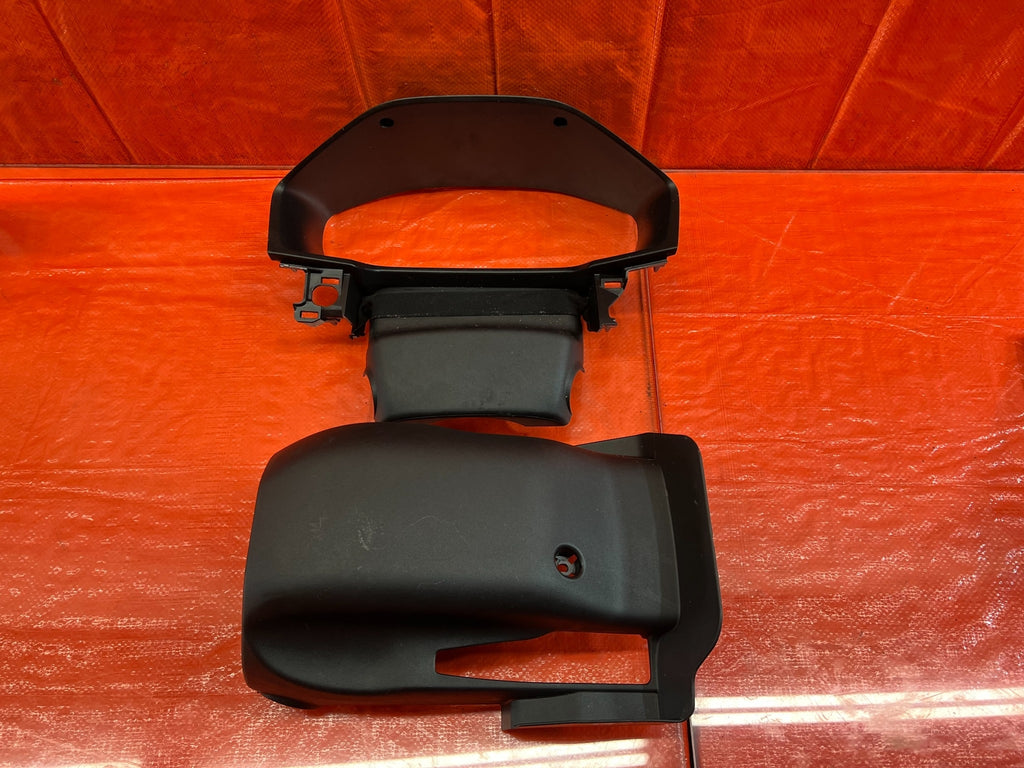 18 21 HONDA ACCORD KEY IGNITION STEERING COLUMN COVER TOP BOTTOMW/ BEZEL OEM 1840
