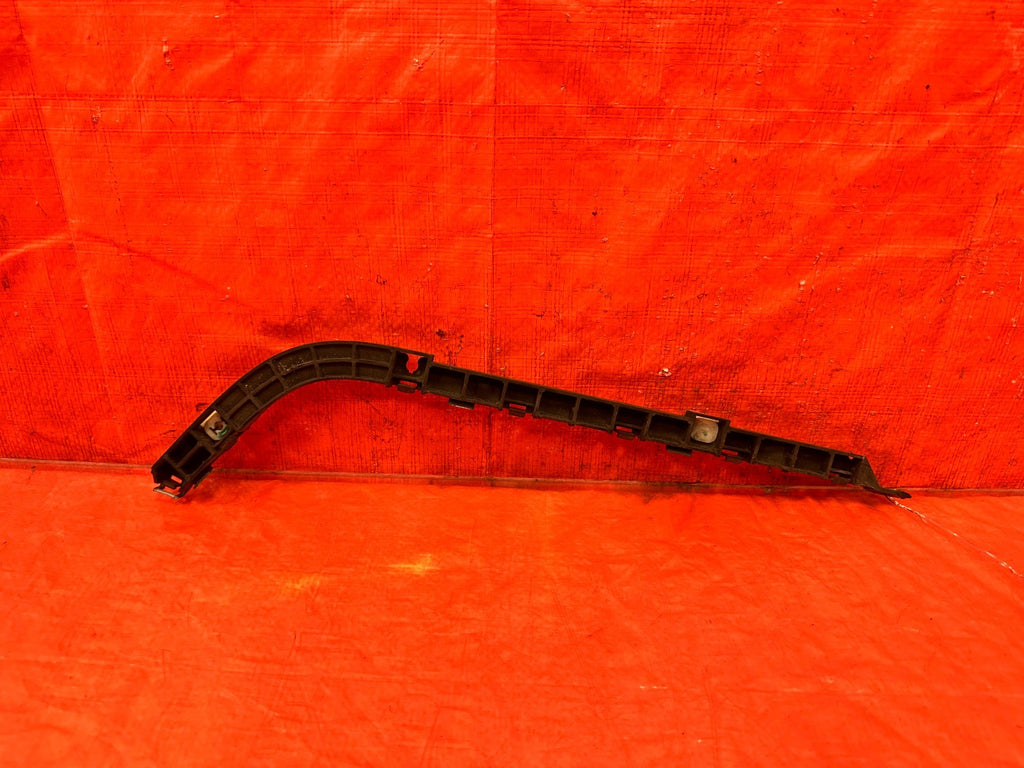 06 11 CIVIC 4D SEDAN   LEFT REAR BUMPER RETAINER CLIP BRACKET   OEM #3072