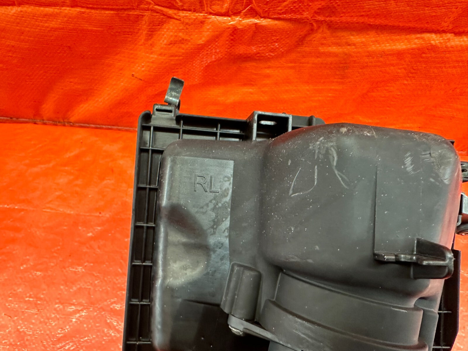 16 20 INFINITI Q50 Q60 3.0 COMPLETE AIR INTAKE HOUSING W/ INLET DUCT ARM RIGHT R9